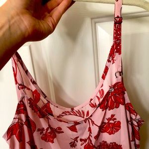 CAbi blouse NWOT ❤️✨✨